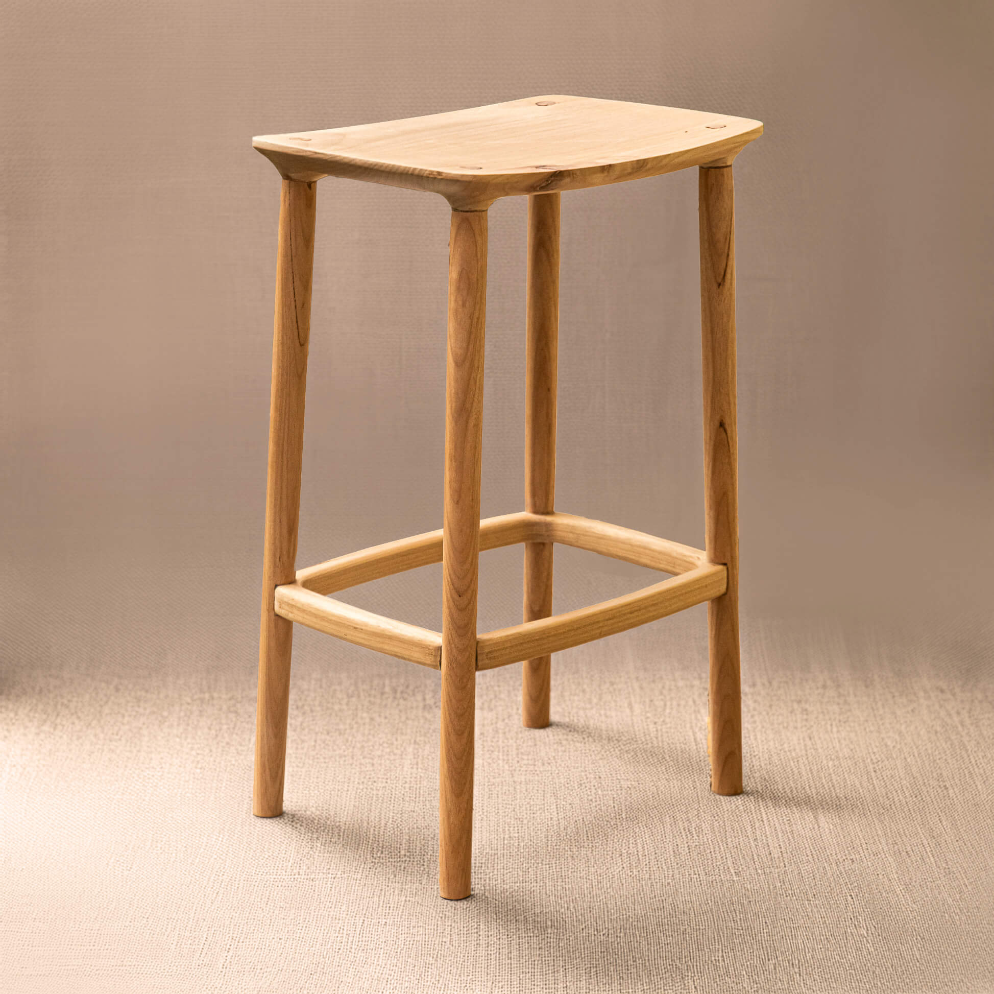 Banqueta Japandi - Tauari Verniz Fosco 1