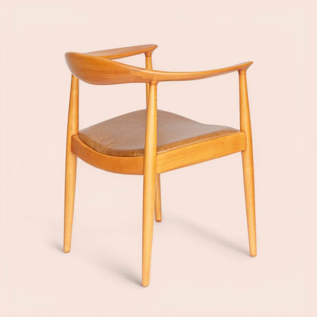 Cadeira The Chair - Pera Media, Couro Natural Envelhecido CH32 - Hans Wegner